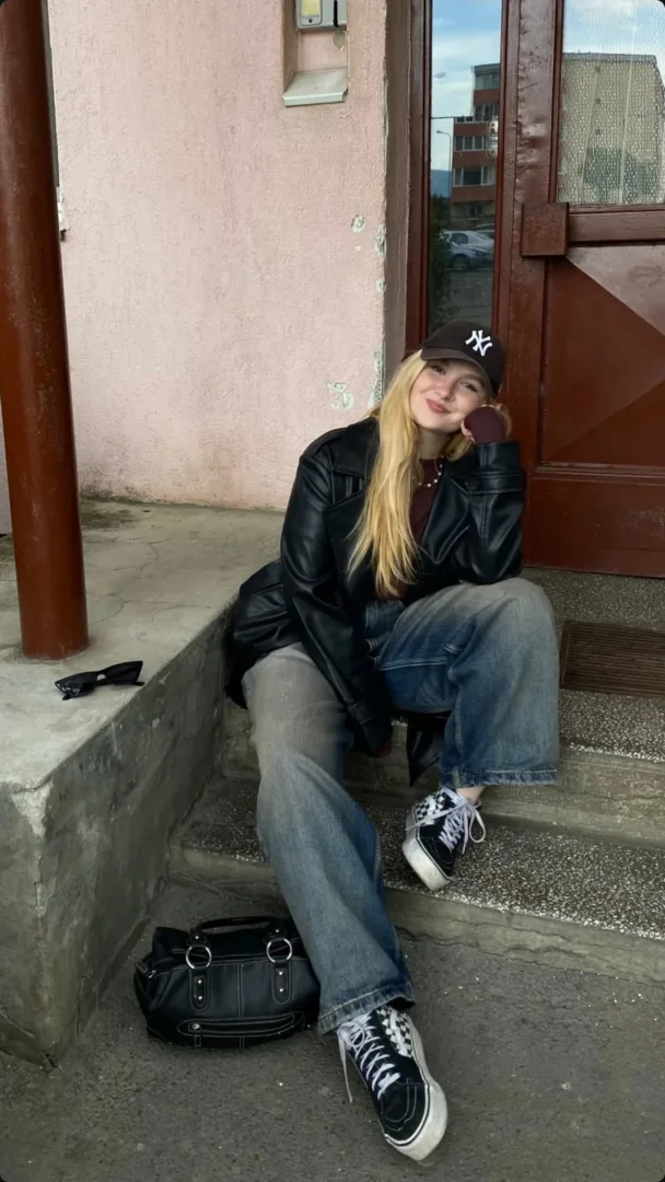 Portret fondator Emotie pe Sticla